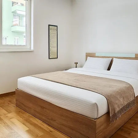 Urban Retreat Modern 2br Lägenhet