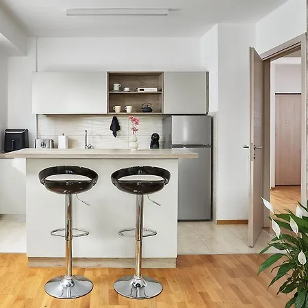 Urban Retreat Modern 2br