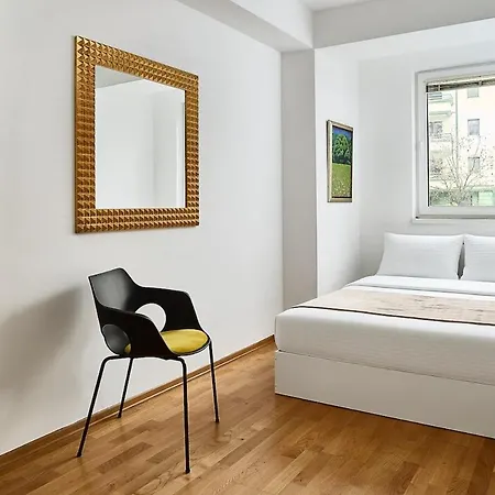 Urban Retreat Modern 2br Lägenhet