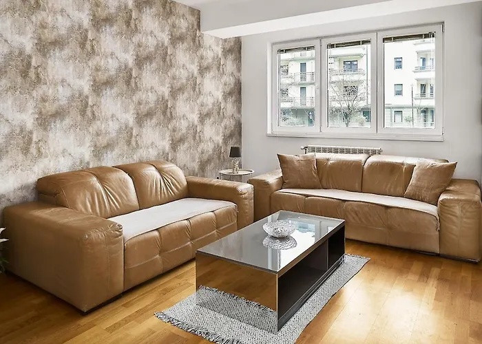 Urban Retreat Modern 2br Lägenhet